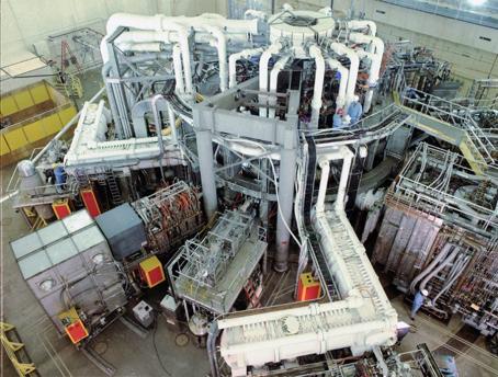 TFTR tokamak, 1989. (Source: PPPL, Wikipedia.org) TFTR tokamak, 1989. (Source: PPPL, Wikipedia.org)