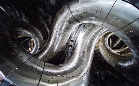 Large Helical Device interior, mirrored. (Credit: Wikimedia Commons) Large Helical Device interior, mirrored. (Credit: Wikimedia Commons)