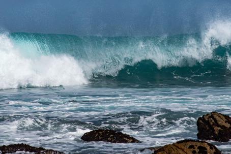 Various types of experimental or early commercial developments are trying to use the energy from waves. (Source: © leann / stock.adobe.com) Various types of experimental or early commercial developments are trying to use the energy from waves. (Source: © leann / stock.adobe.com)