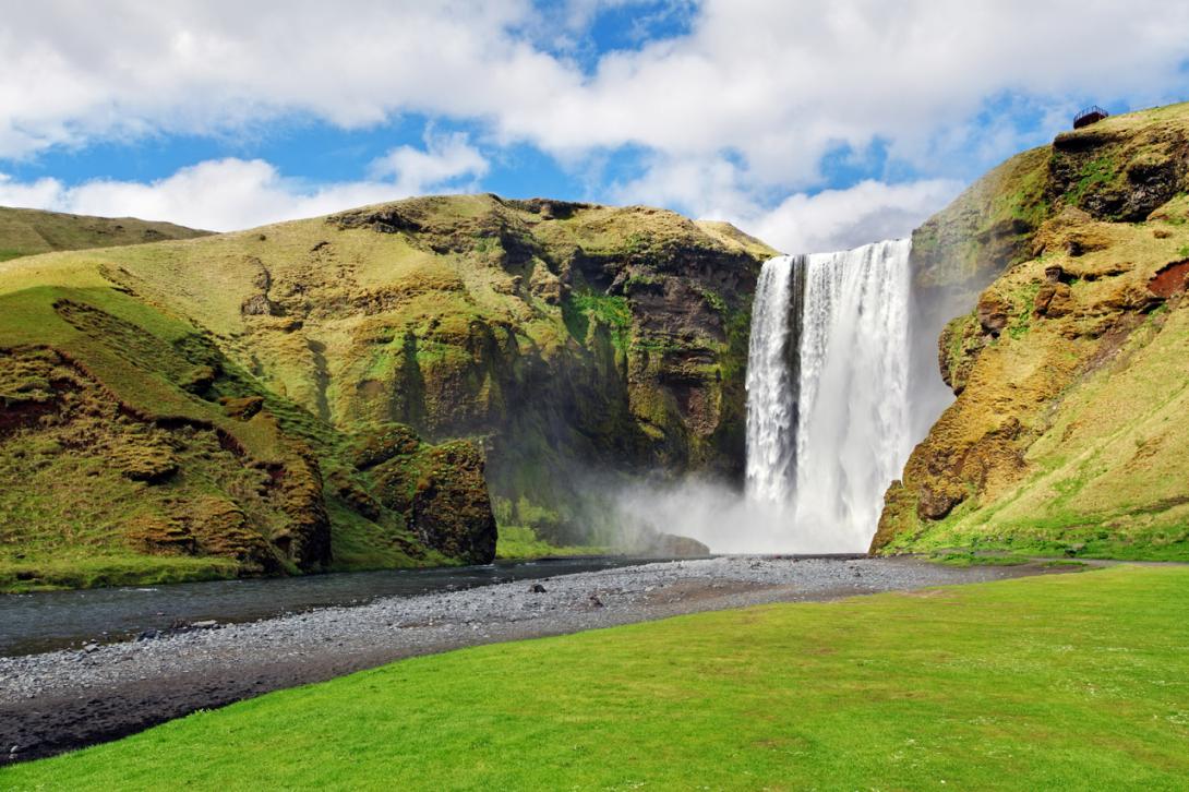 Topographic conditions in Iceland are favorable in terms of hydrologic potential. (Source: © TTstudio / stock.adobe.com) Topographic conditions in Iceland are favorable in terms of hydrologic potential. (Source: © TTstudio / stock.adobe.com)