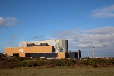 The Wylfa nuclear power plant in Great Britain, with Magnox reactors, is one of the first power plants that employed the dry storage of spent fuel. (Source: © Gail Johnson / stock.adobe.com) The Wylfa nuclear power plant in Great Britain, with Magnox reactors, is one of the first power plants that employed the dry storage of spent fuel. (Source: © Gail Johnson / stock.adobe.com)
